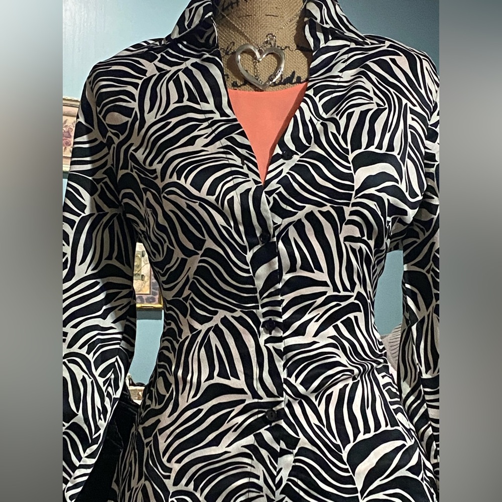 East 5th Zebra Print Blouse (Looks & Feels Like SILK💕) EEUC